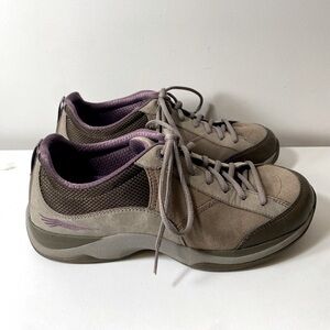 DANSKO Light Brown Suede Walking Shoe Lifestyle Sneakers Size 42 about 11.5